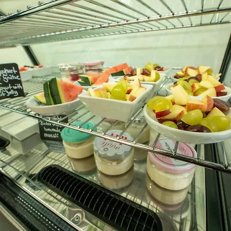 Hogh 3* Χαϊλμπρόν